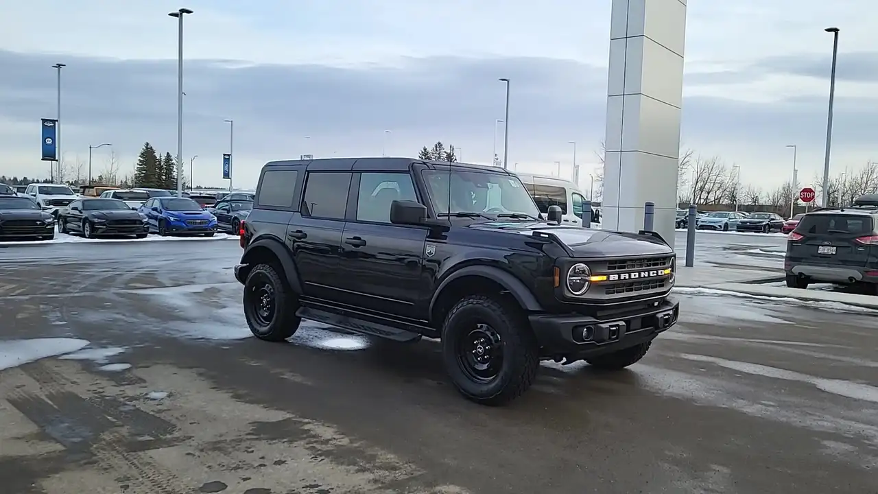 Ford Bronco снимка Ford Bronco