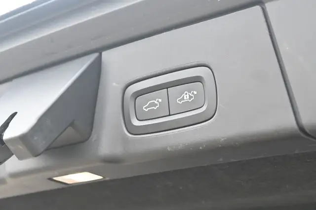 Volvo V90 view 15