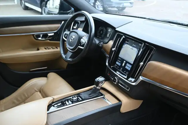 Volvo V90 view 6