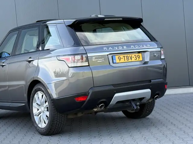 Land Rover Range Rover Sport view 13