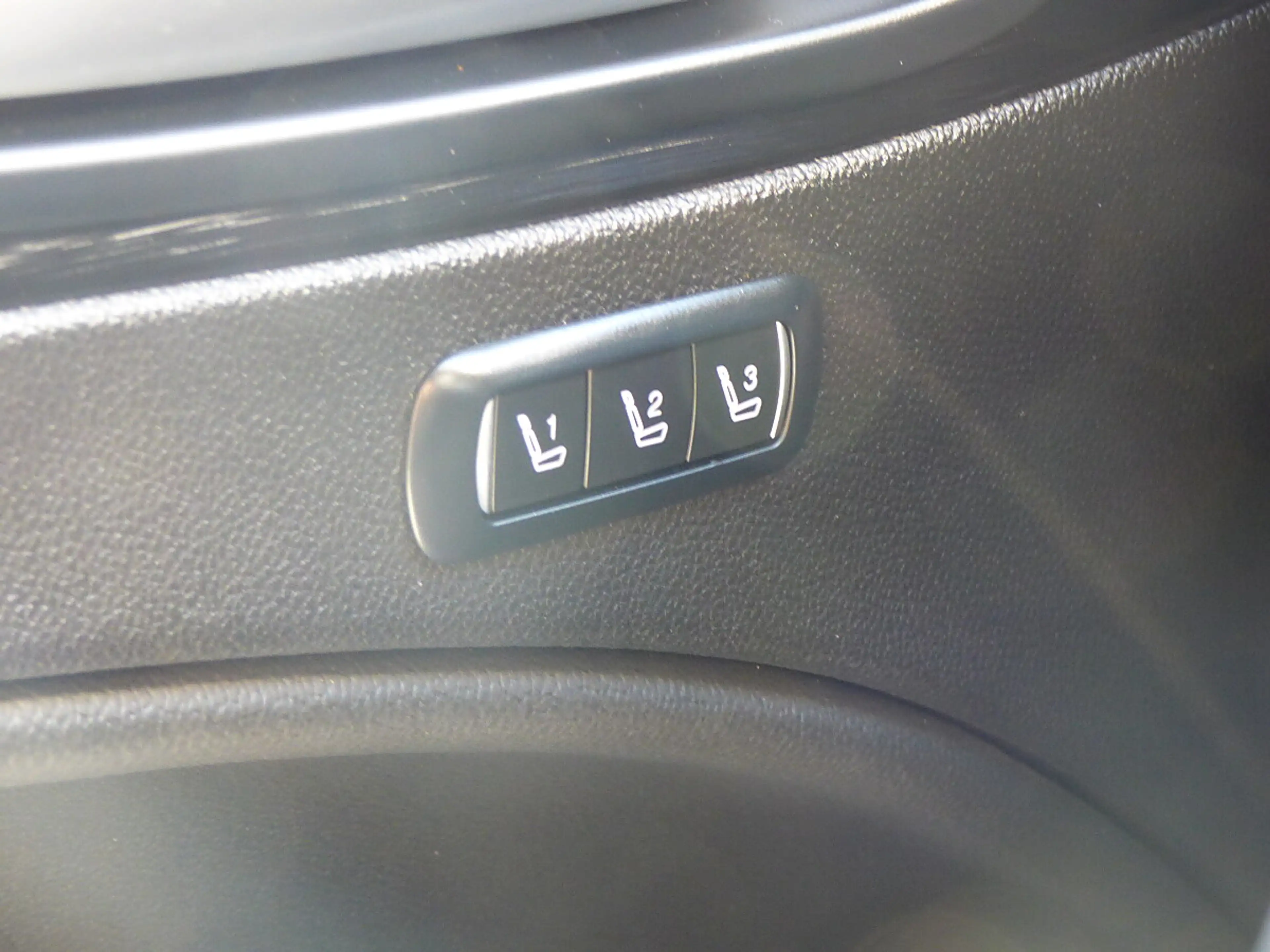 Alfa Romeo Stelvio Super 2,2 ATX AWD 20 Zoll — photo 13