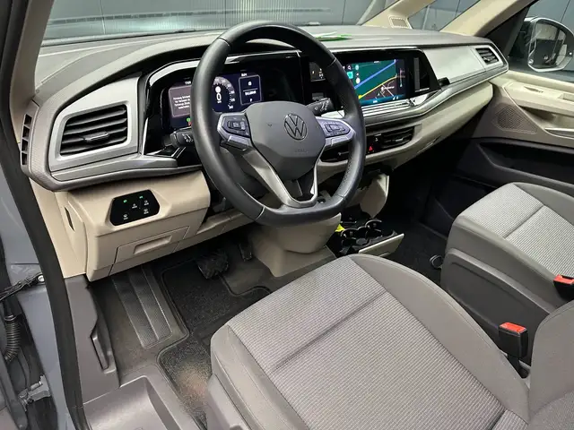 Volkswagen Multivan view 15
