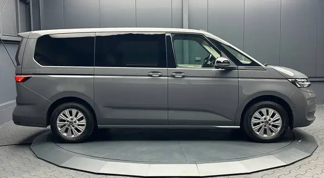 Volkswagen Multivan view 6