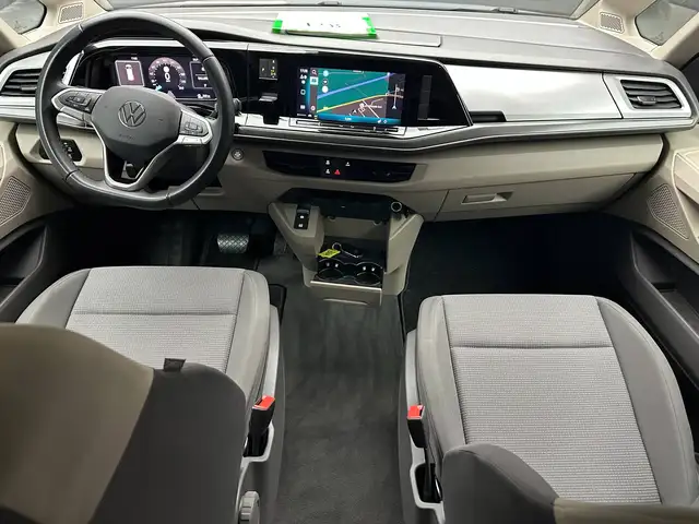 Volkswagen Multivan view 12