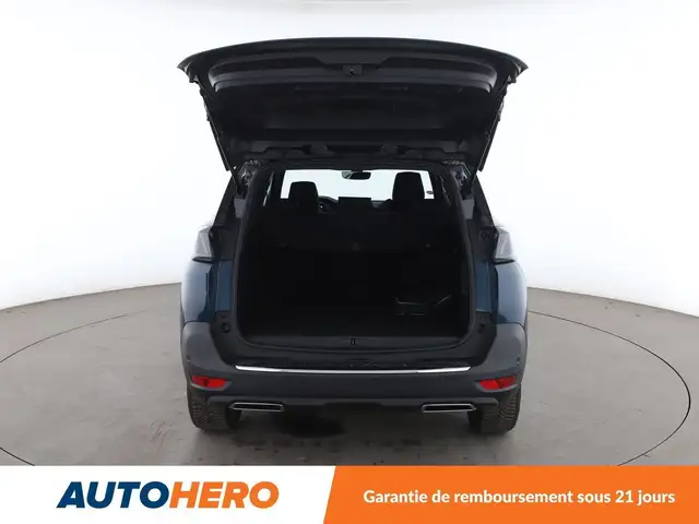 Peugeot 5008 view 16