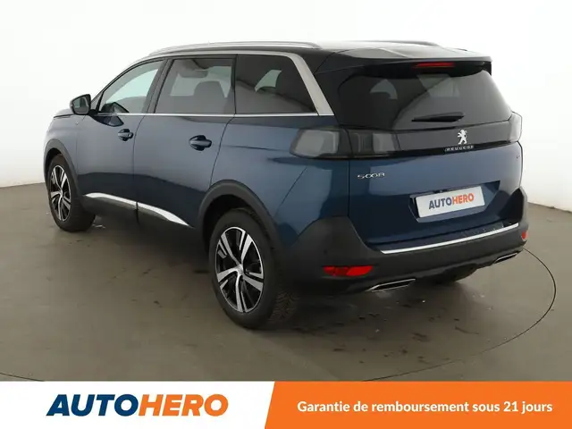 Peugeot 5008 view 4