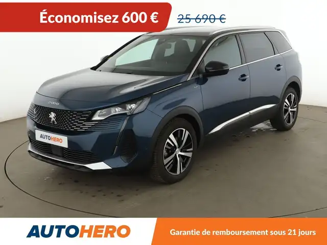 2023 Peugeot 5008 in Green for sale