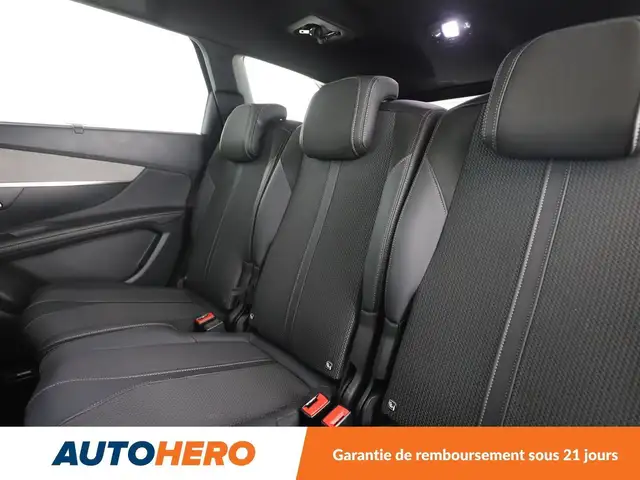 Peugeot 5008 view 14