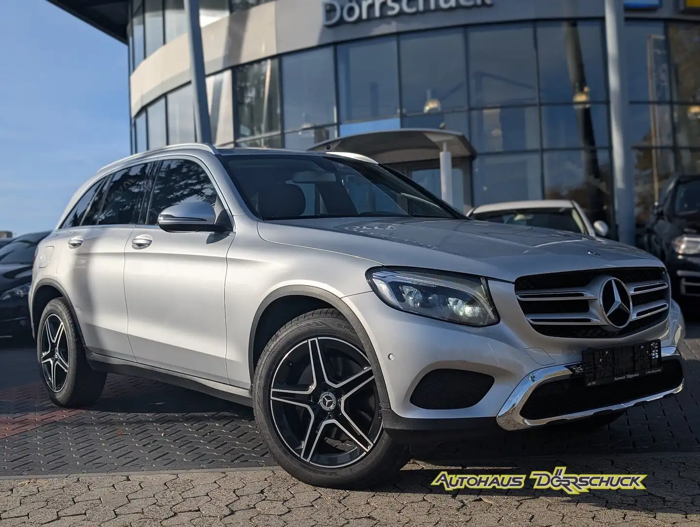 Mercedes-Benz GLC 250 d Exclusive*LED*NAVI*4MATIC*PDC*KAMERA Stříbrná - 2