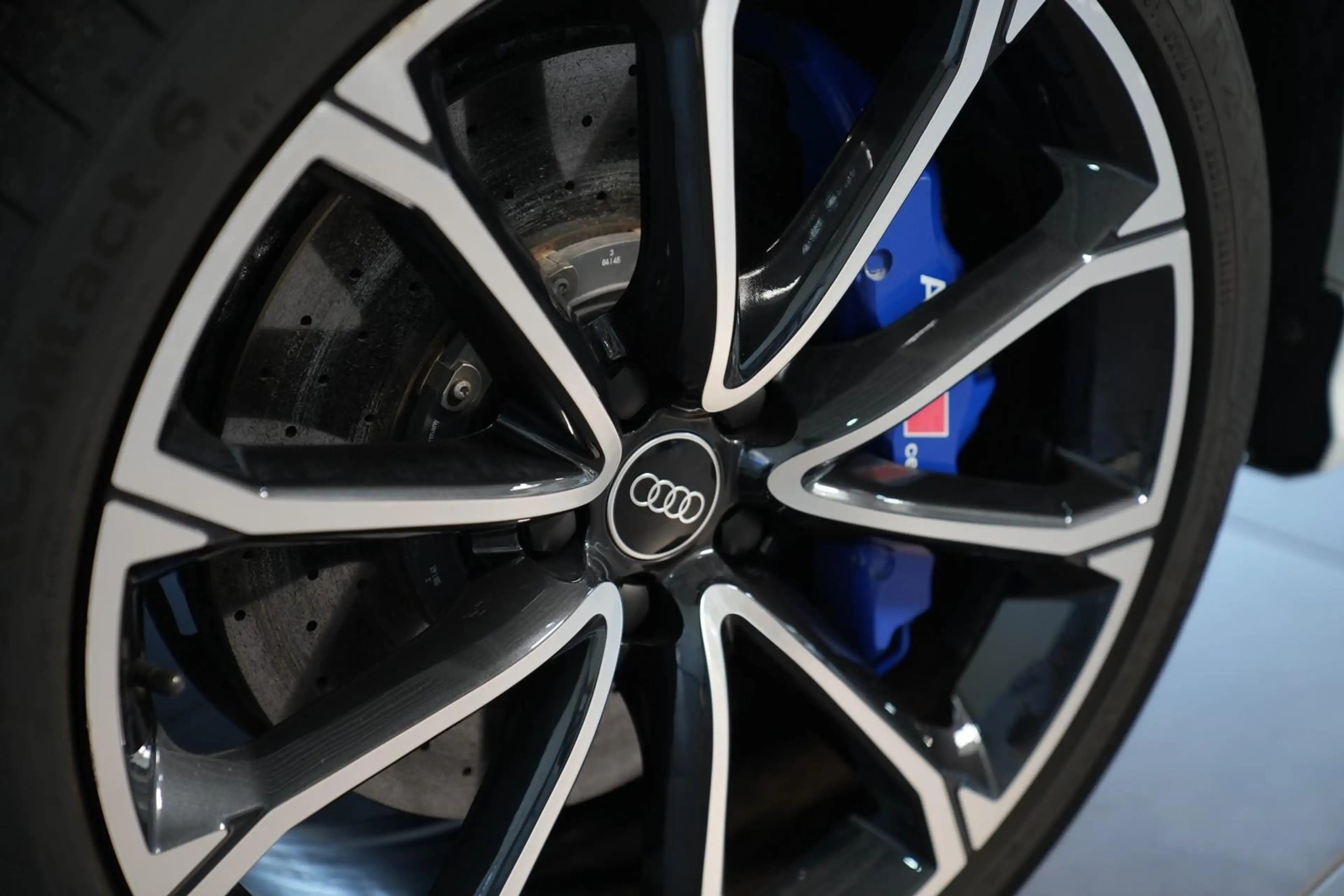Audi RS Q3 Sportback 2.5 TFSI quattro *PANO*AHK*CERAMIC* — photo 7