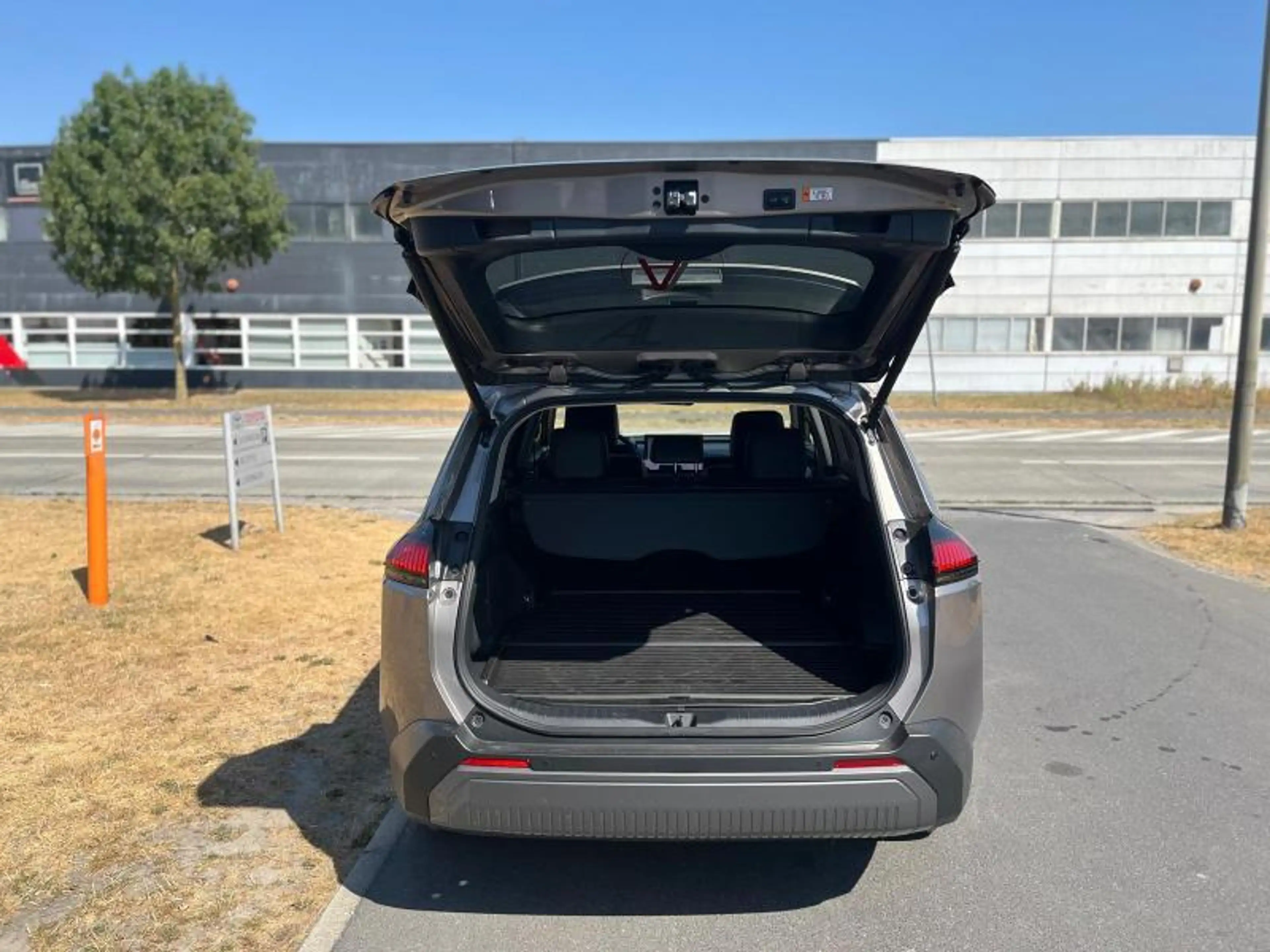 Toyota RAV 4 2.5 HYB CVT PREMIUM AWD — photo 8