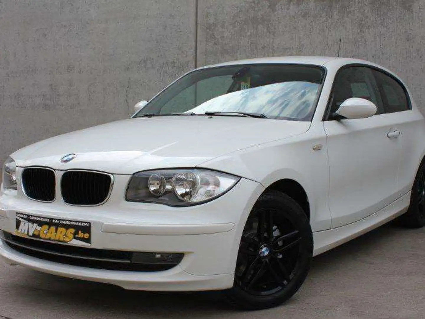 BMW 116 BMW 116i/ 3-deur/Pdc/Navi Blanc - 2