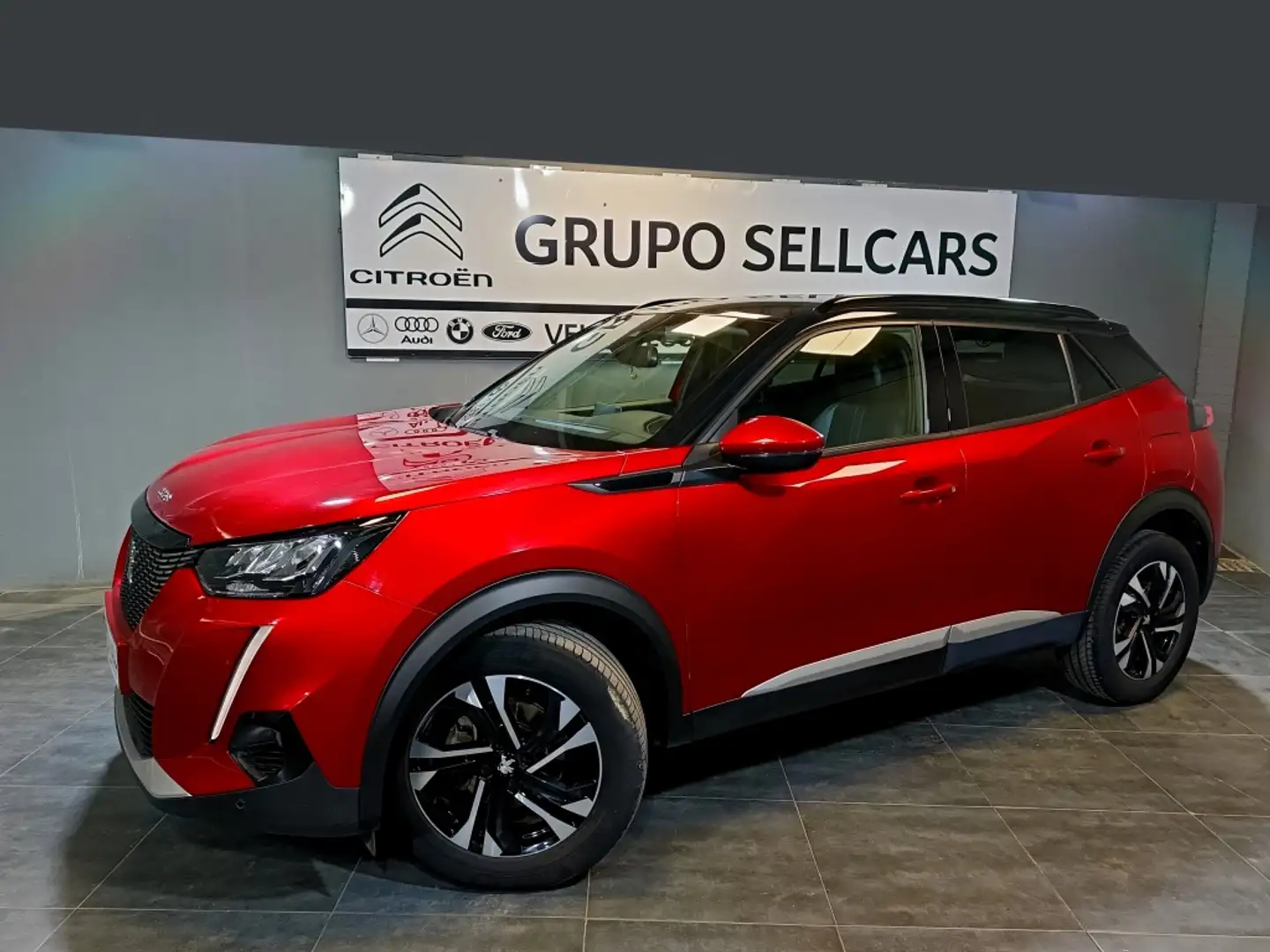 Peugeot 2008 1.2 PureTech S&S Allure 130 Rojo - 2