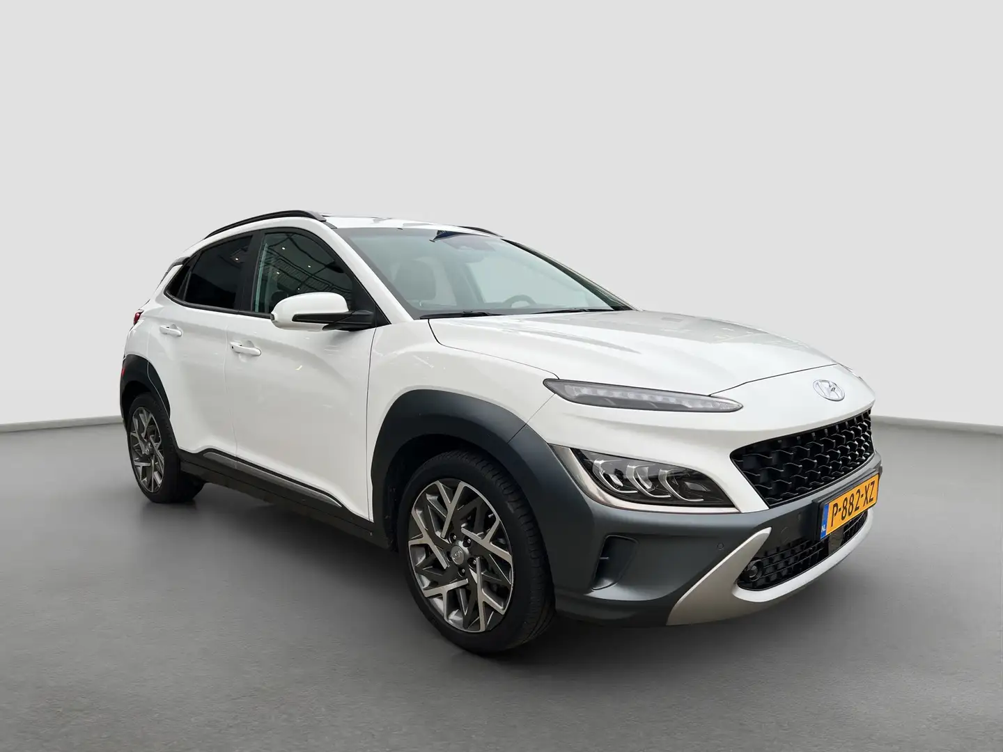 Hyundai KONA 1.6 GDI HEV 141pk Premium Sky | Camera | Schuifdak Wit - 2