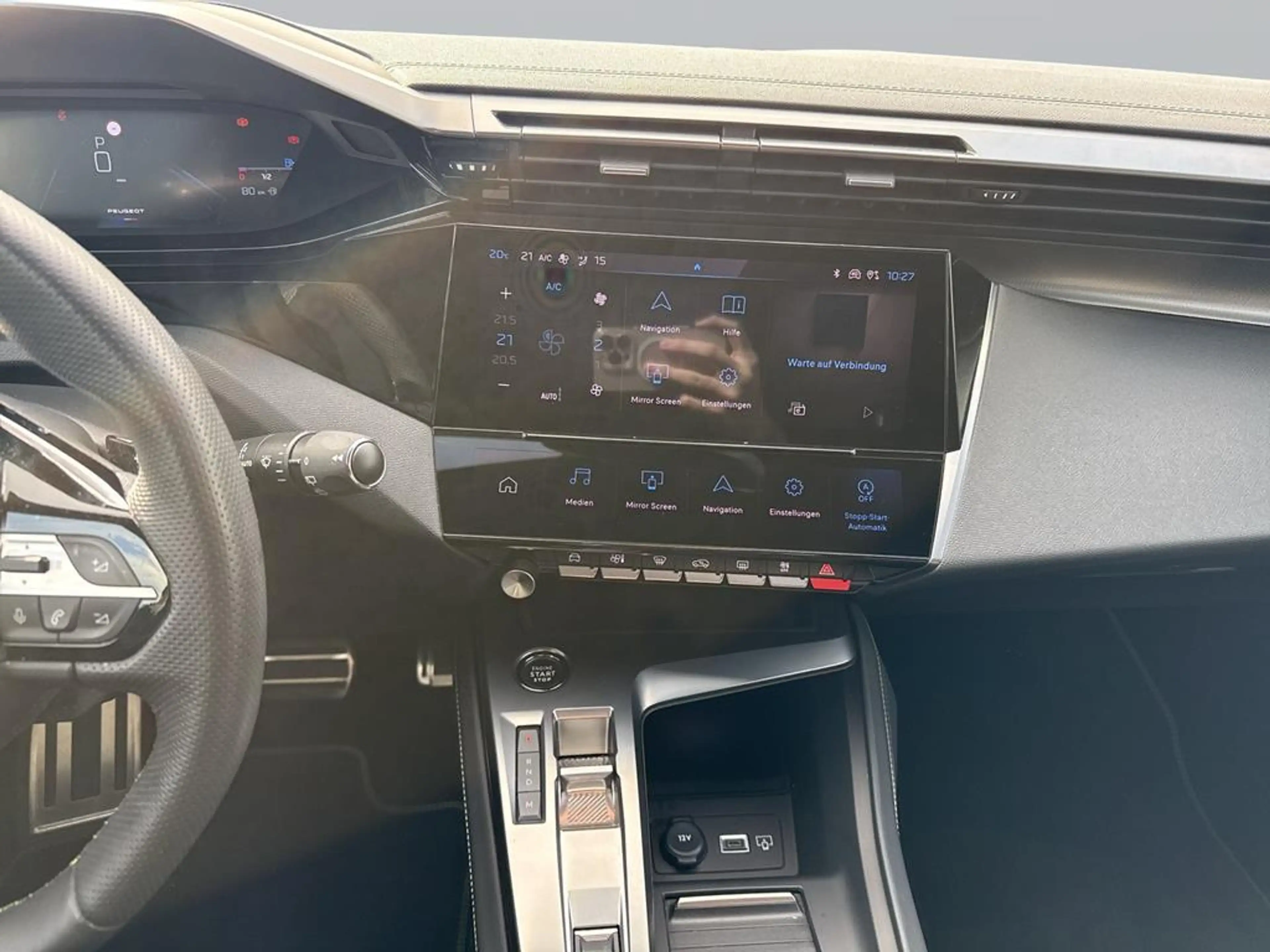Peugeot 308 1.2 PureTech 130 GT — photo 19