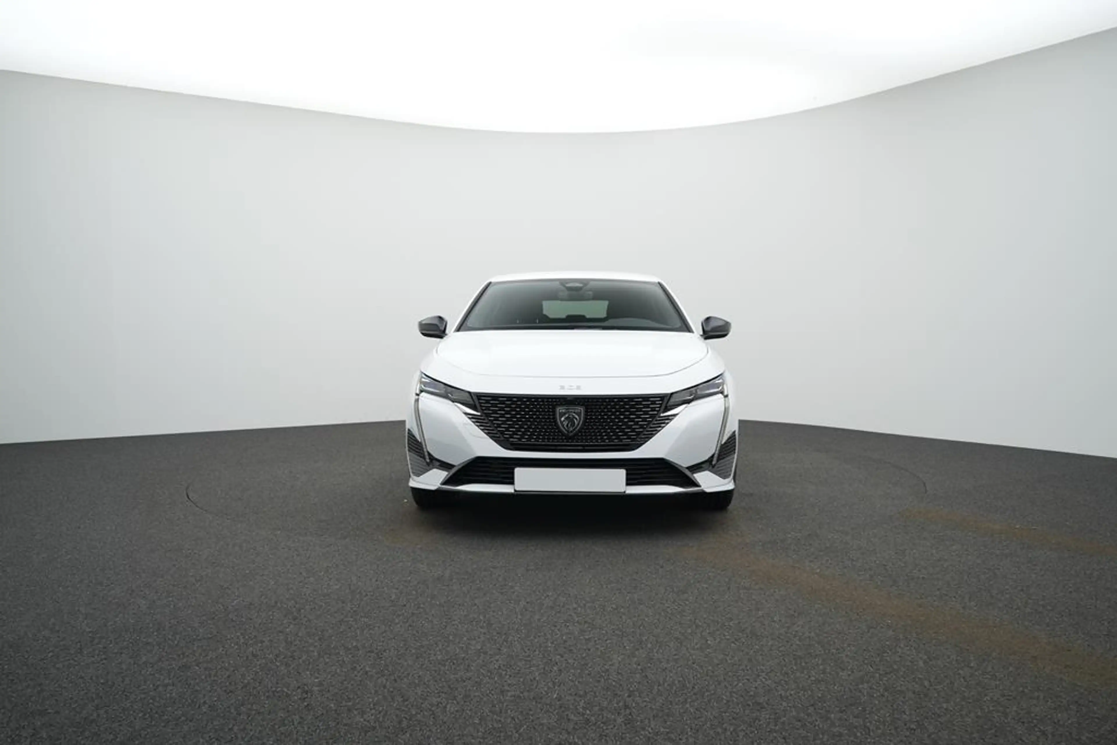 Peugeot 308 1.2 PureTech 130 GT — photo 31