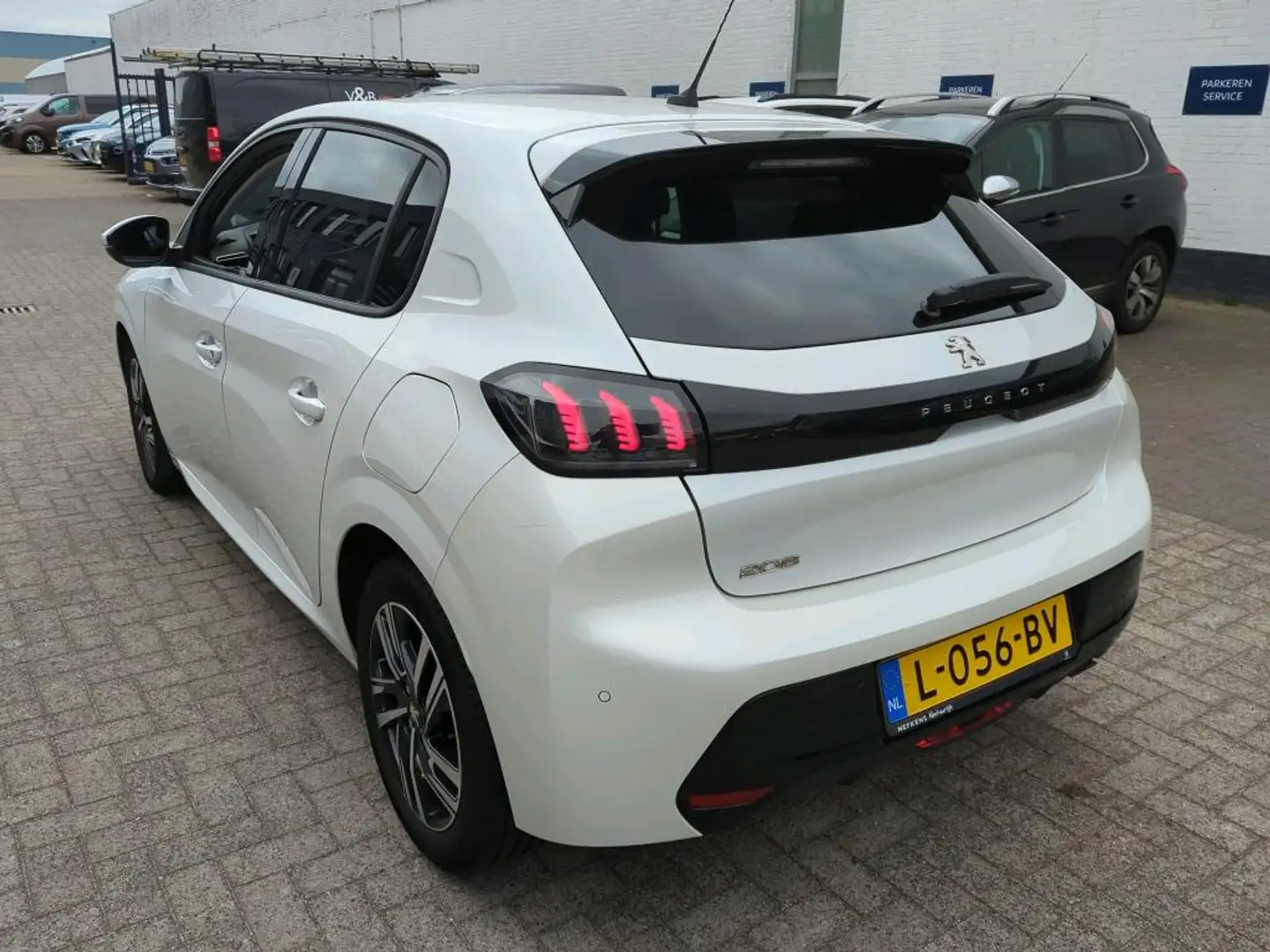 Peugeot 208 1.2 PureTech Allure Pack IKrij Wit - 2