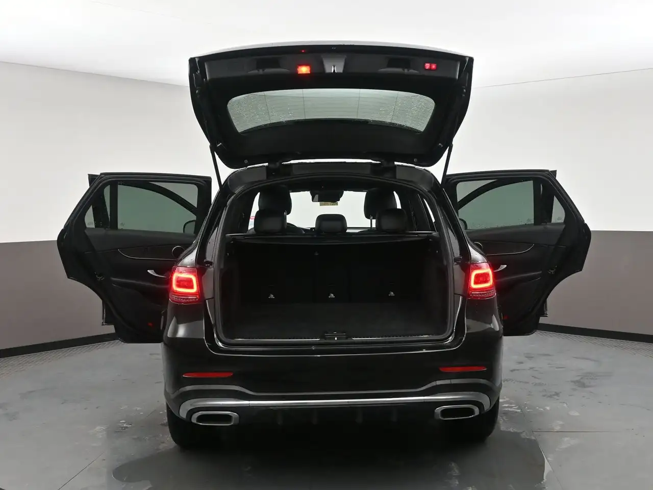 Mercedes-Benz GLC снимка Mercedes-Benz GLC