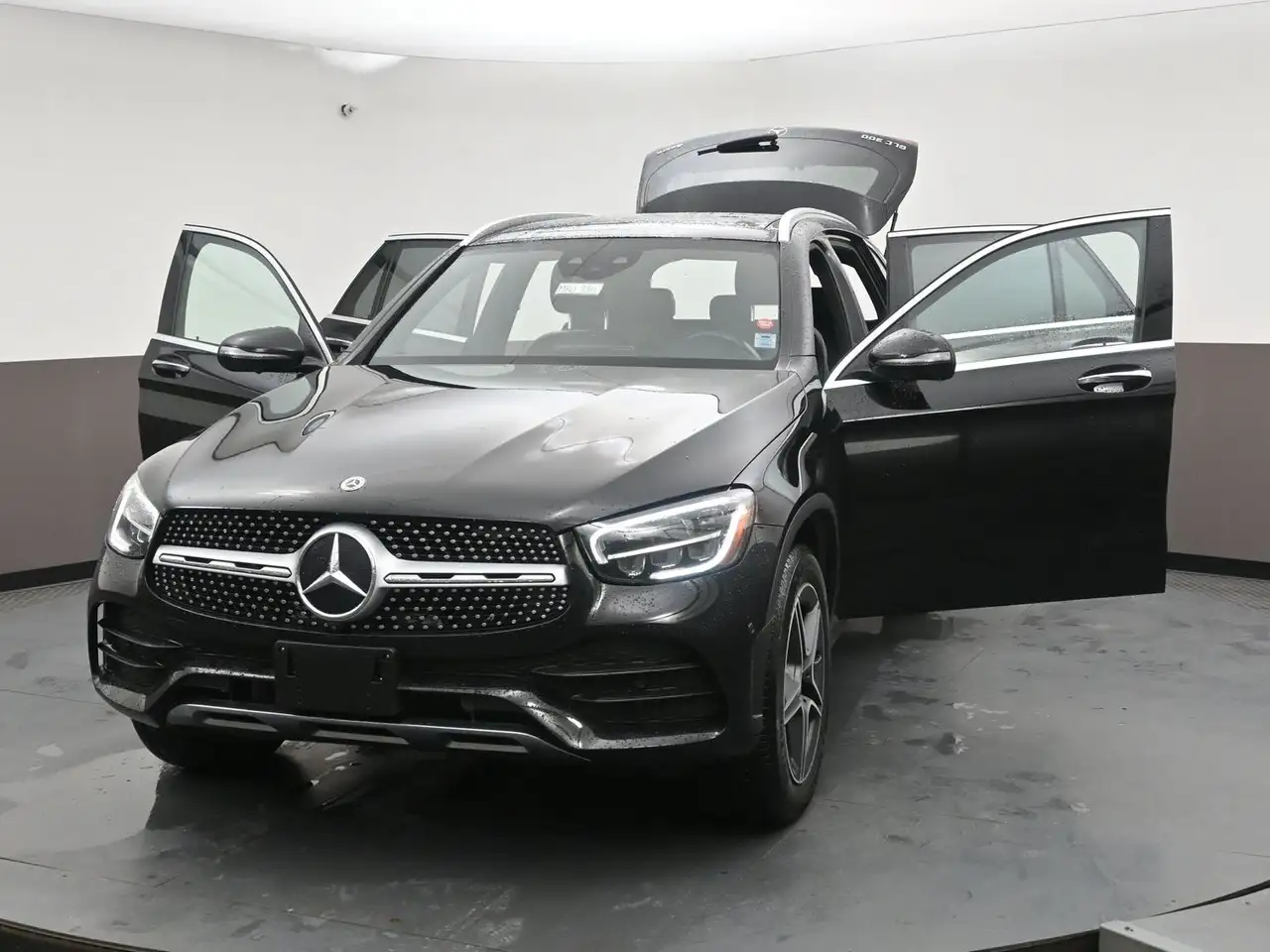 Mercedes-Benz GLC снимка Mercedes-Benz GLC