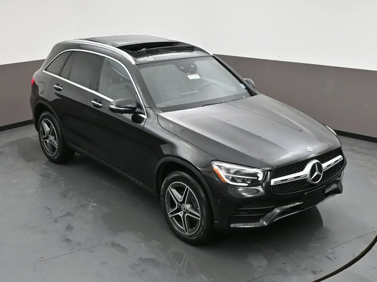 Mercedes-Benz GLC снимка Mercedes-Benz GLC