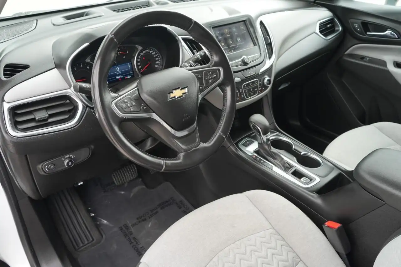 Chevrolet Equinox снимка Chevrolet Equinox