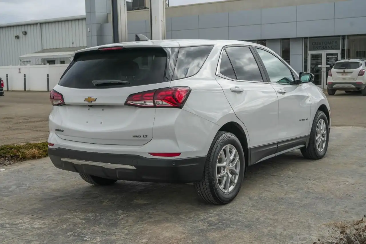 Chevrolet Equinox снимка Chevrolet Equinox