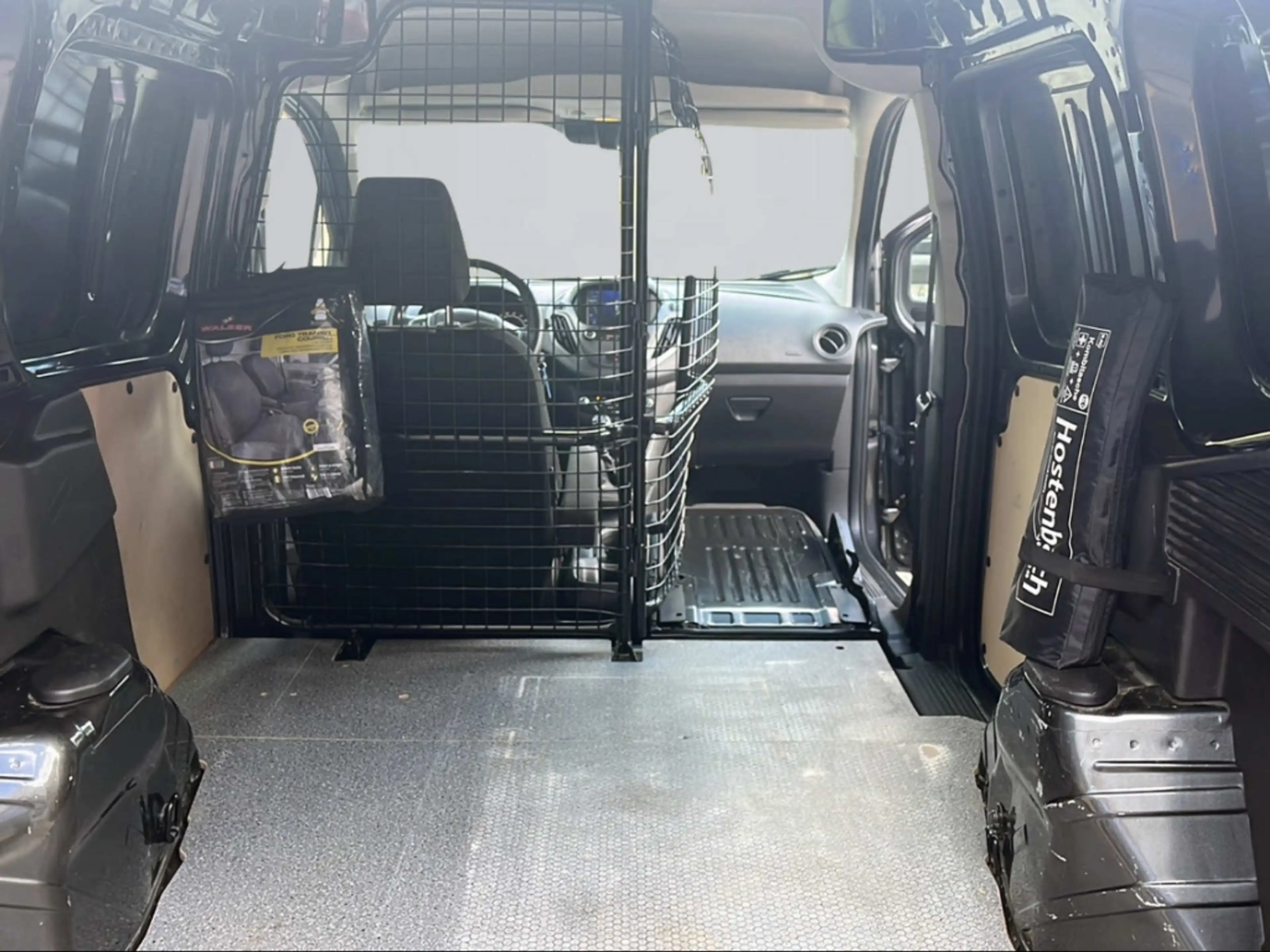 Ford Transit Courier Trend Navi Apple CarPlay Android Auto Mehrzonenkli — photo 12