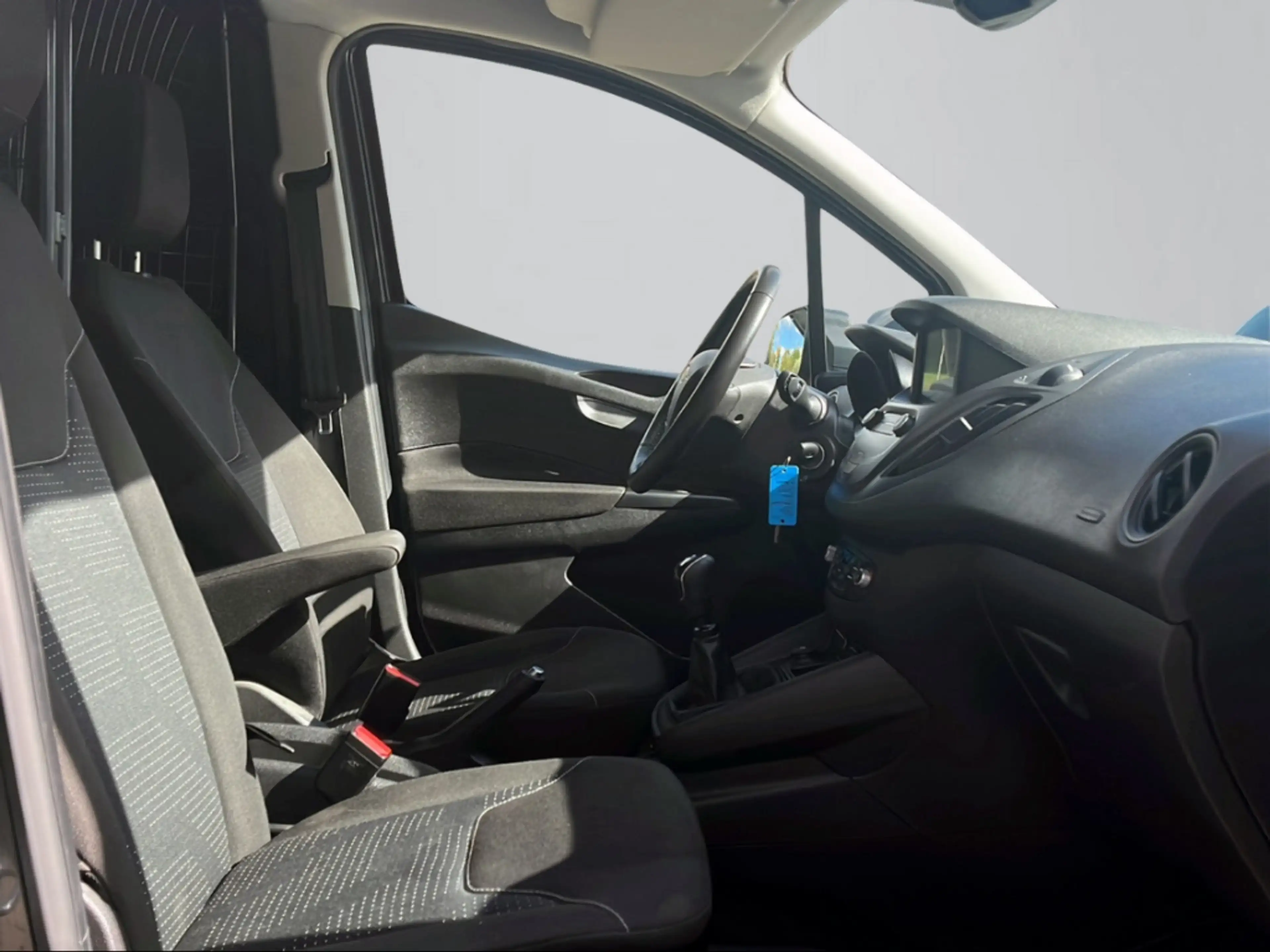 Ford Transit Courier Trend Navi Apple CarPlay Android Auto Mehrzonenkli — photo 9