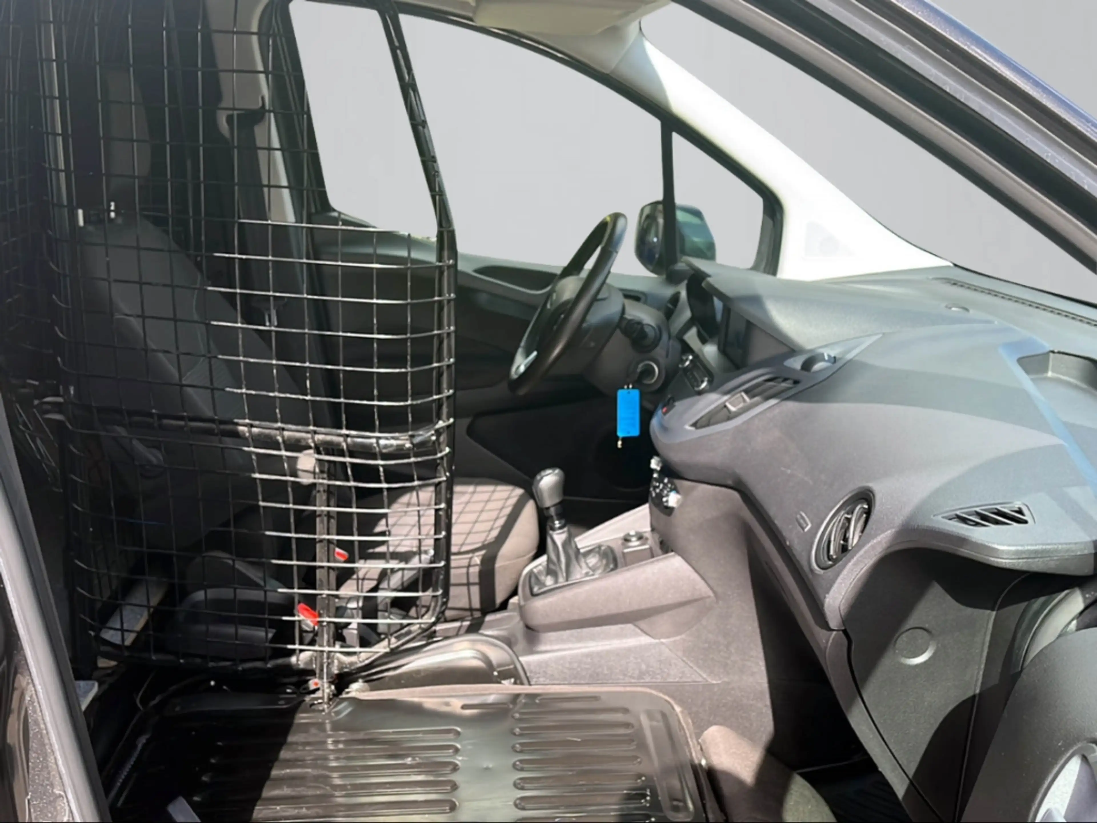 Ford Transit Courier Trend Navi Apple CarPlay Android Auto Mehrzonenkli — photo 13