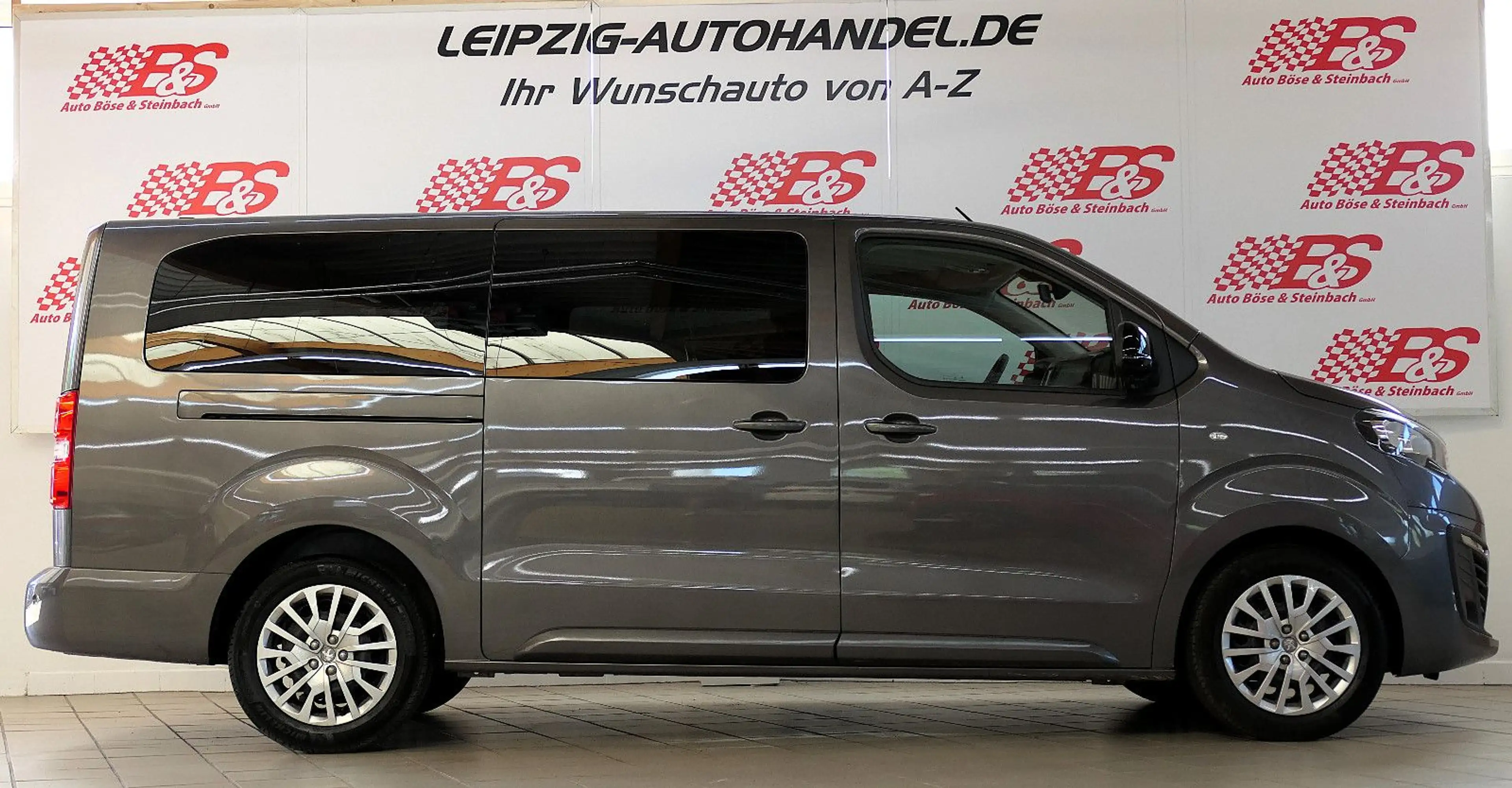 Peugeot Traveller L3 H1 *AUT*NAV*APP*KAM*PDC*TEL*GRA* — photo 6
