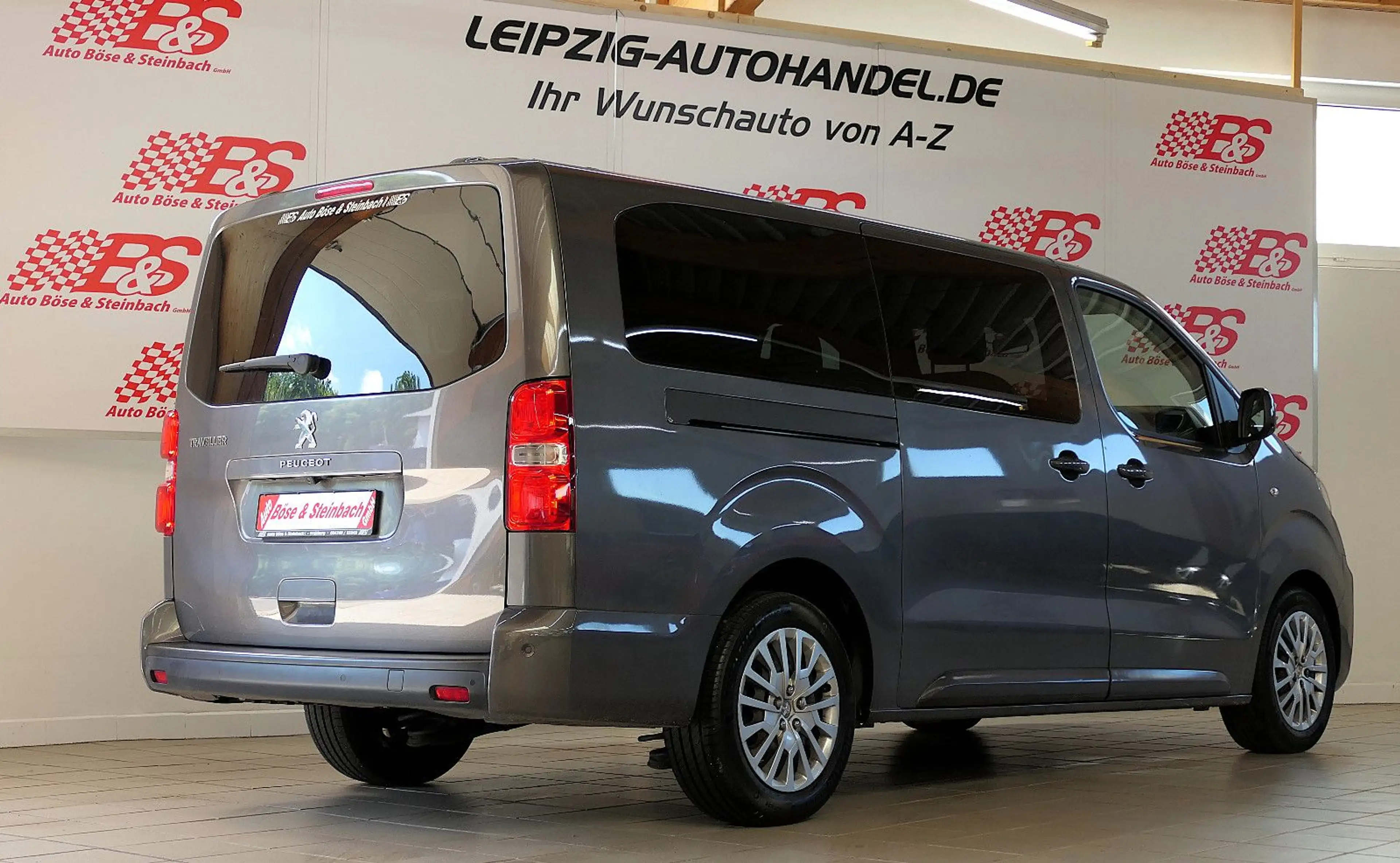 Peugeot Traveller L3 H1 *AUT*NAV*APP*KAM*PDC*TEL*GRA* — photo 4