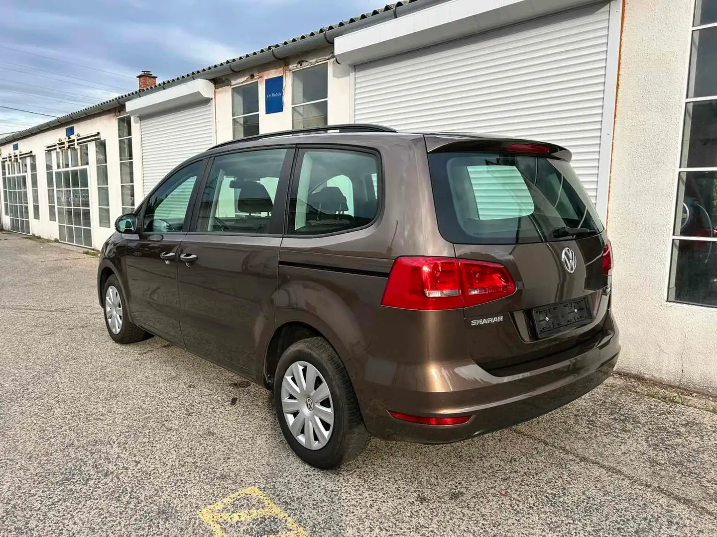 Volkswagen Sharan Sharan Diesel 2.0 TDI BlueMotion Techno. Trendline Braun - 2