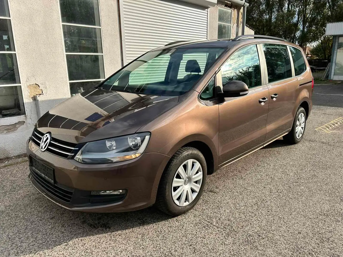 Volkswagen Sharan Sharan Diesel 2.0 TDI BlueMotion Techno. Trendline Braun - 1