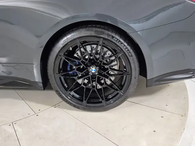 BMW M4 view 15