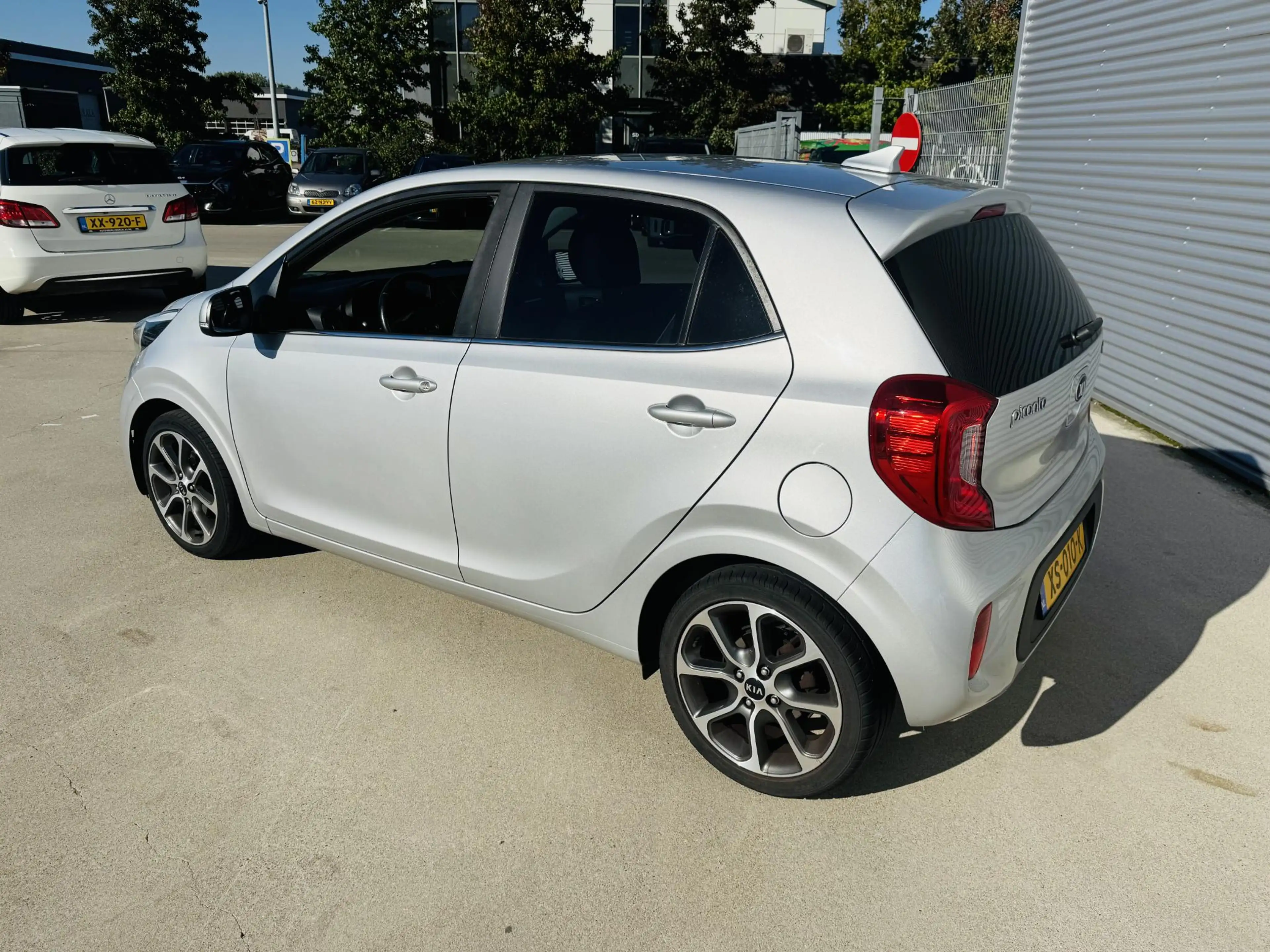 Kia Picanto 1.0 Design Edition Dealer onderhouden | Leder | Cl — photo 4