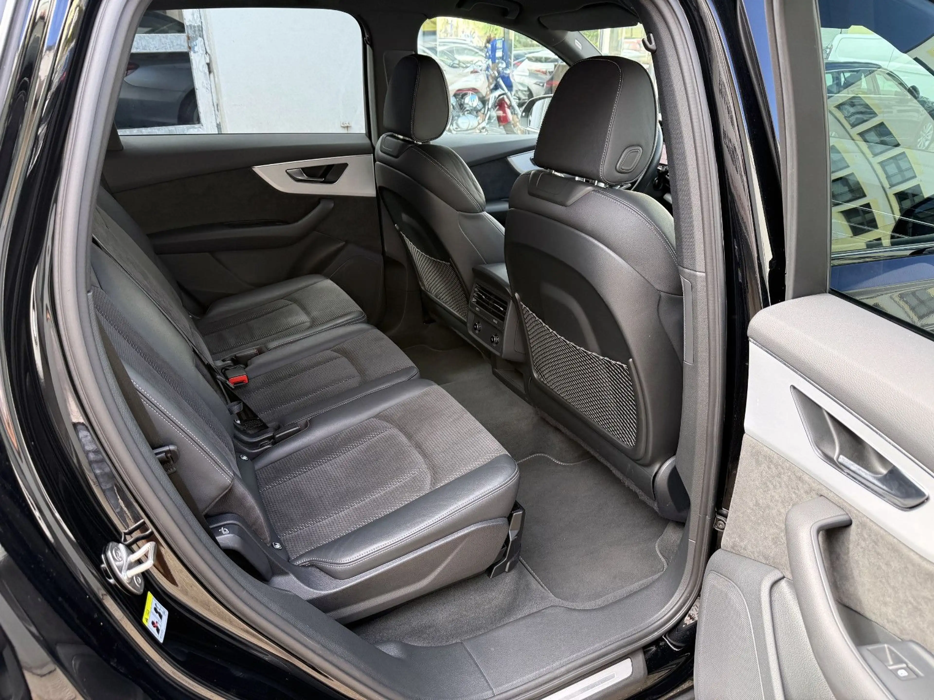 Audi SQ7 4.0 TDI quattro S-LINE PLUS LED KAMERA MMI — photo 17