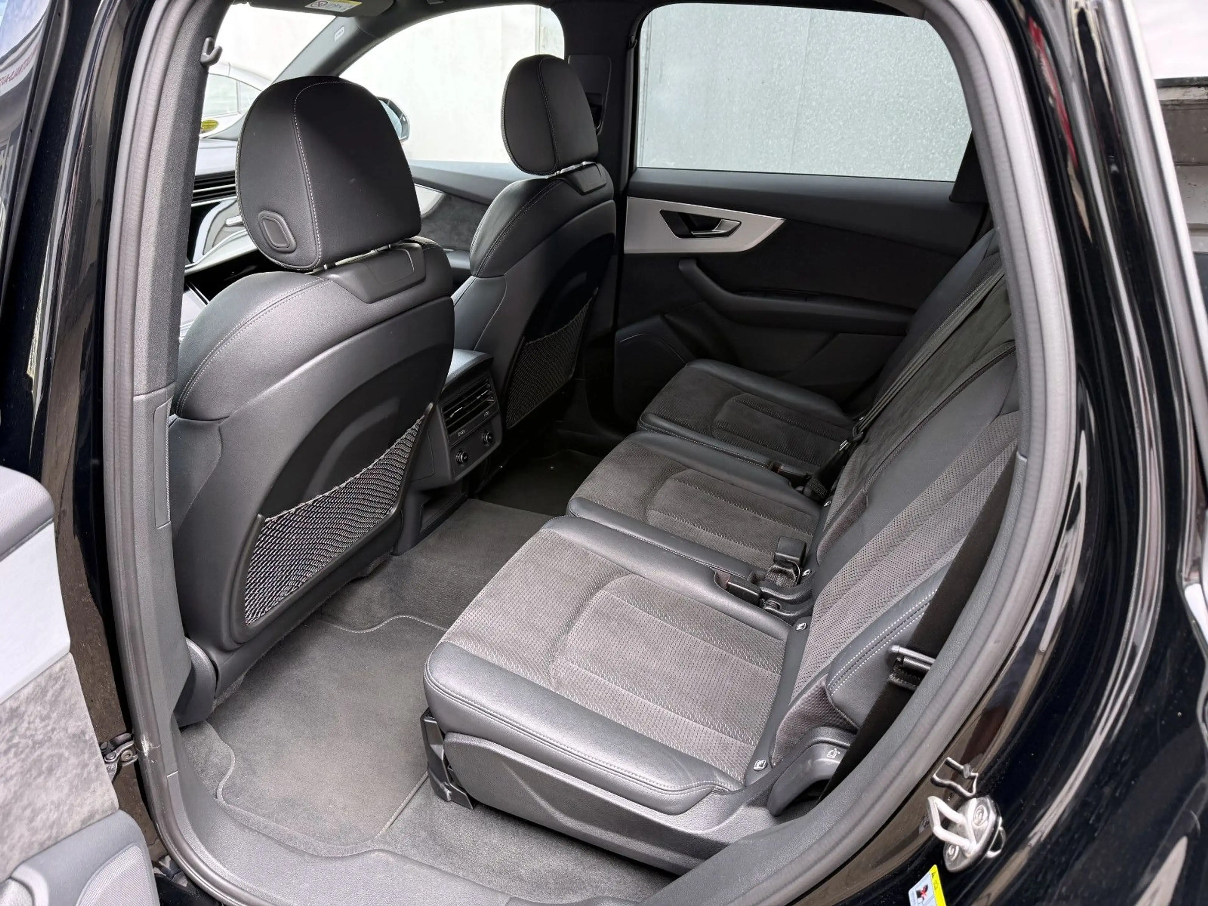 Audi SQ7 4.0 TDI quattro S-LINE PLUS LED KAMERA MMI — photo 16