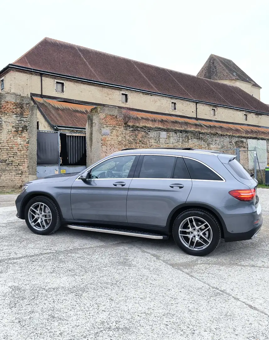 Mercedes-Benz GLC 220 d 4Matic 9G-TRONIC AMG Line Grau - 2
