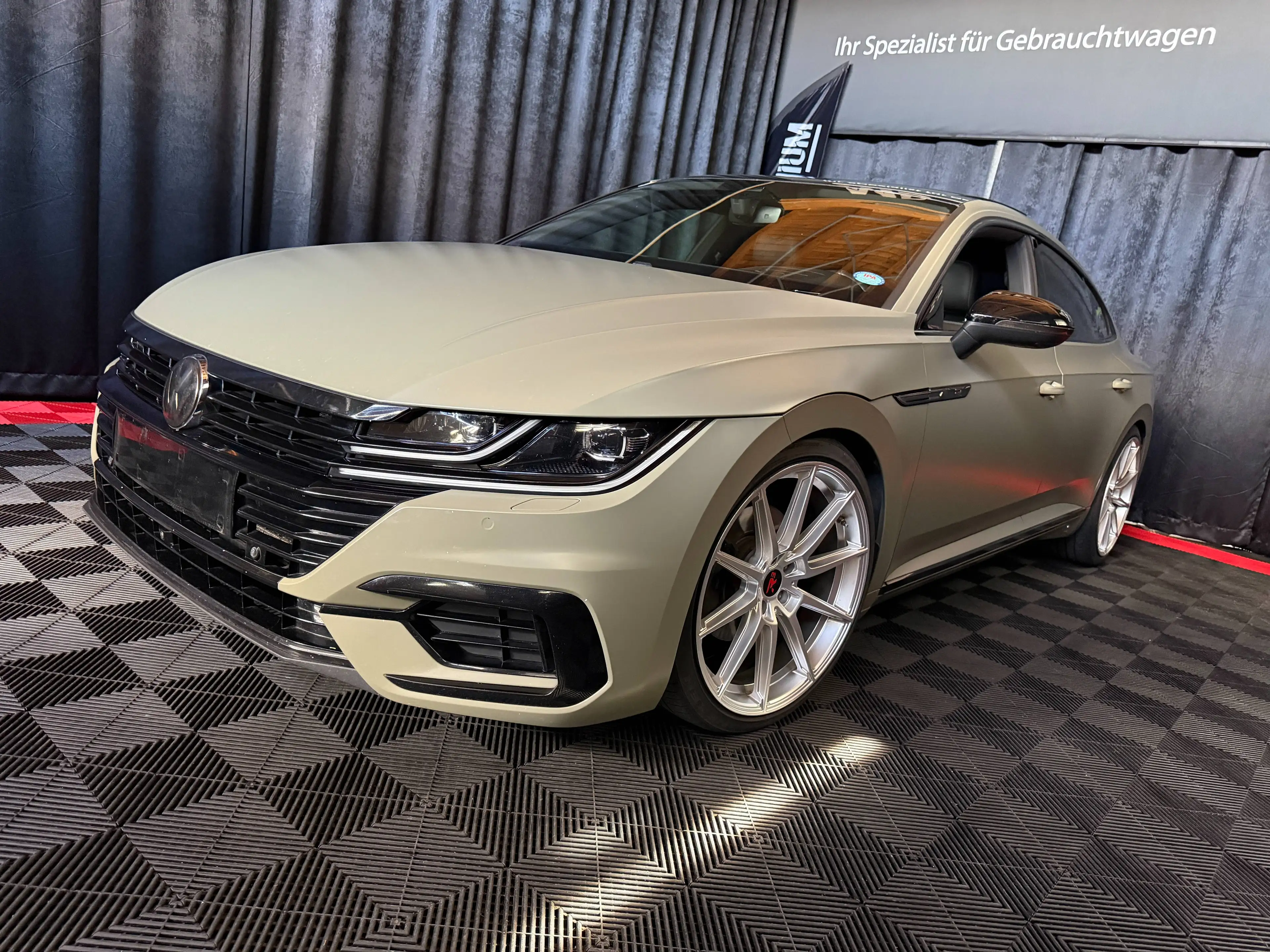 Volkswagen Arteon R-Line *HEAD-UP* KAMERA*PANO* — photo 3