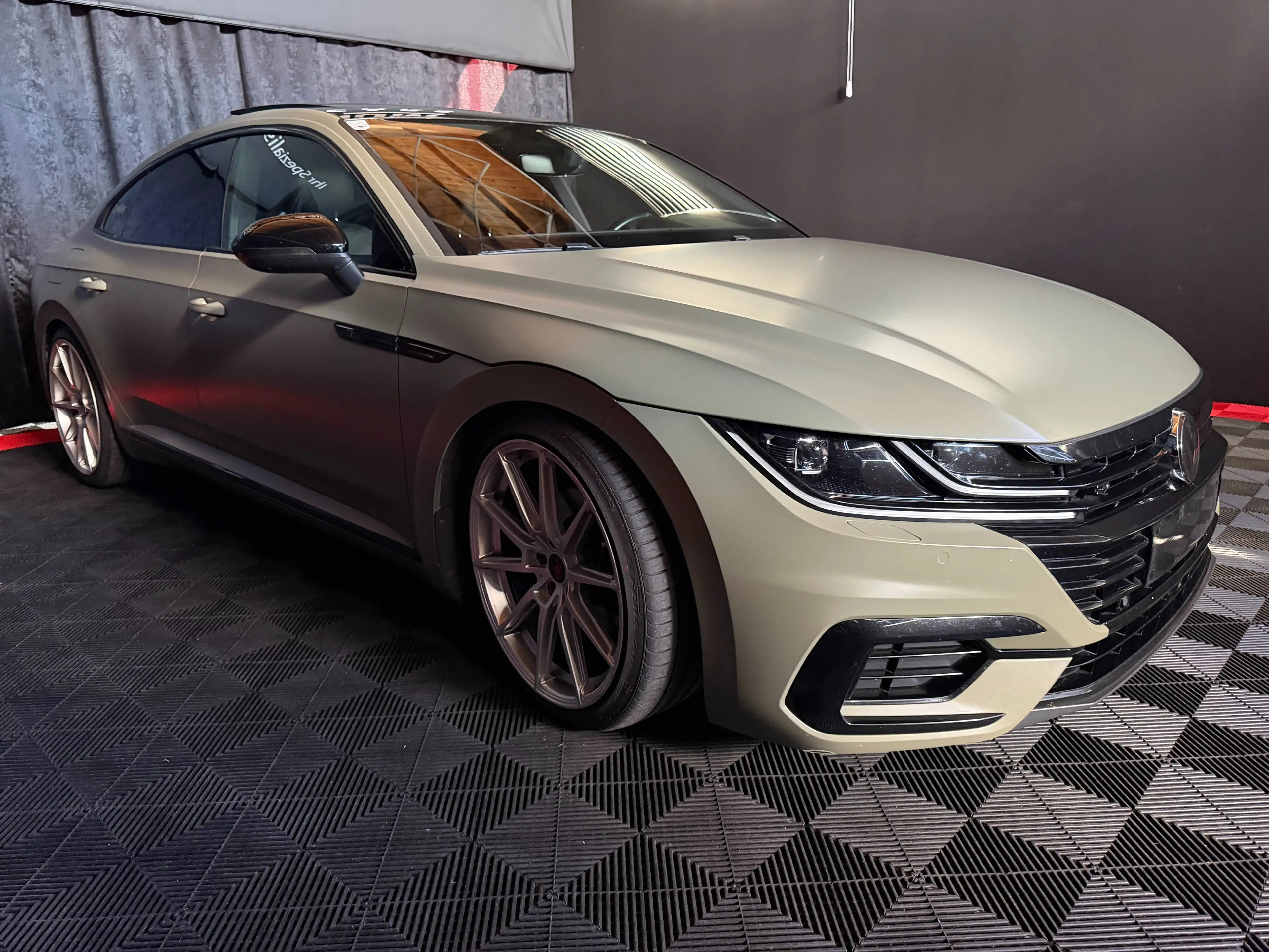 Volkswagen Arteon R-Line *HEAD-UP* KAMERA*PANO* — photo 9