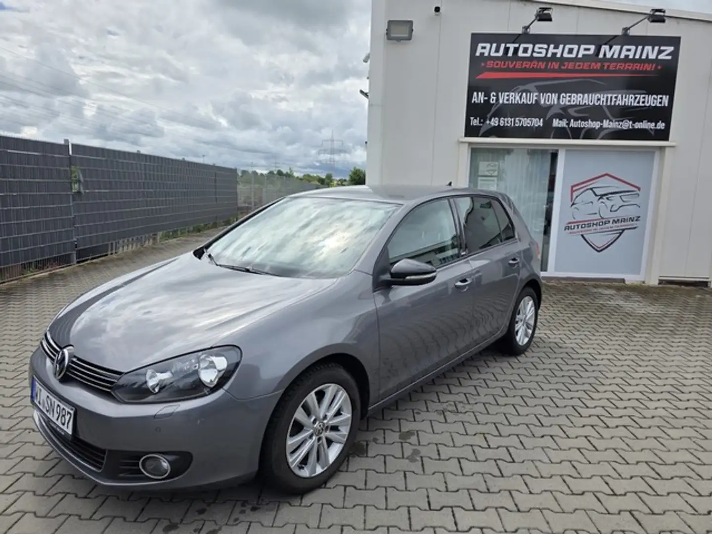 Volkswagen Golf 6 Style **Top-Gepflegt** Gris - 1