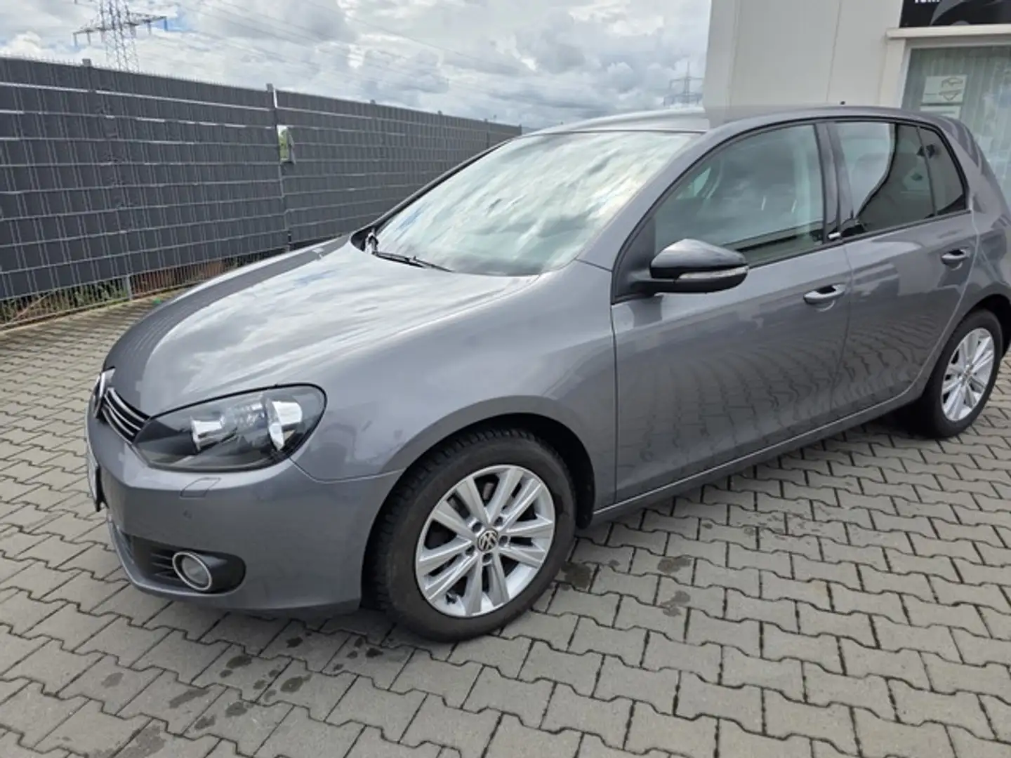 Volkswagen Golf 6 Style **Top-Gepflegt** Gris - 2