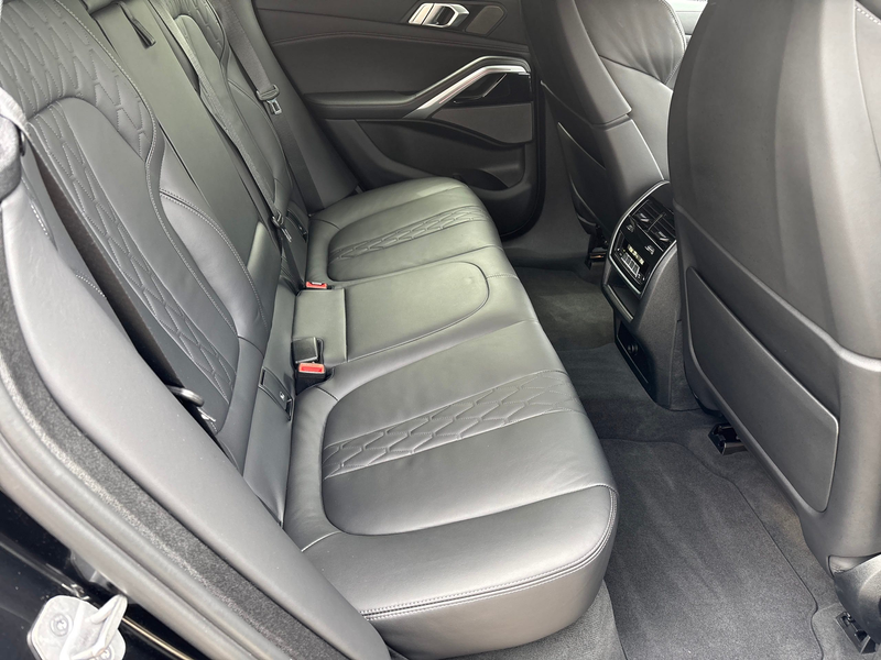 BMW X6 xDrive40d M Sportpaket Gestiksteuerung DAB — photo 8