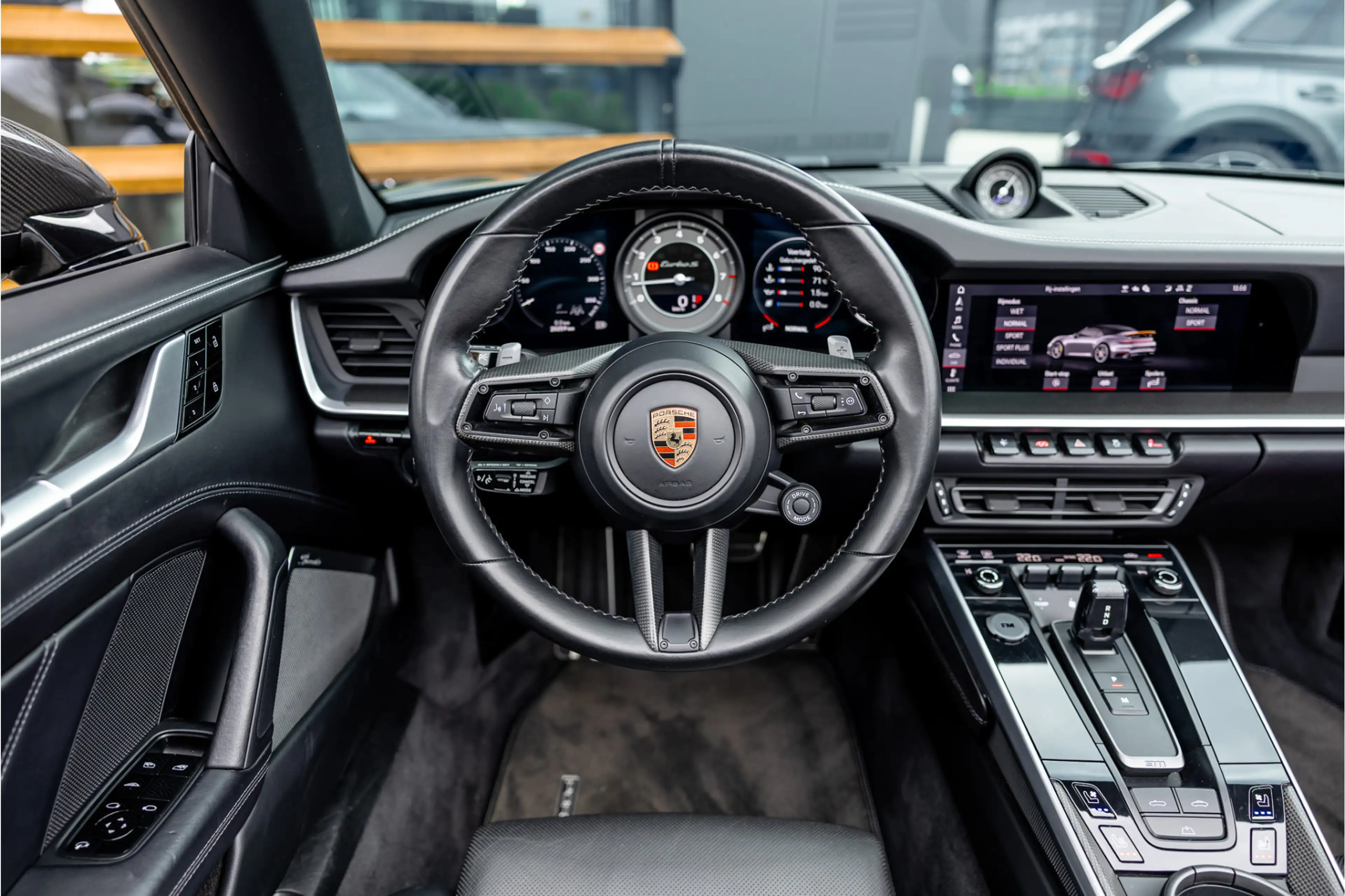 Porsche 992 Cabrio 3.8 Turbo S - Akrapovic | Sport Chrono + | — photo 15