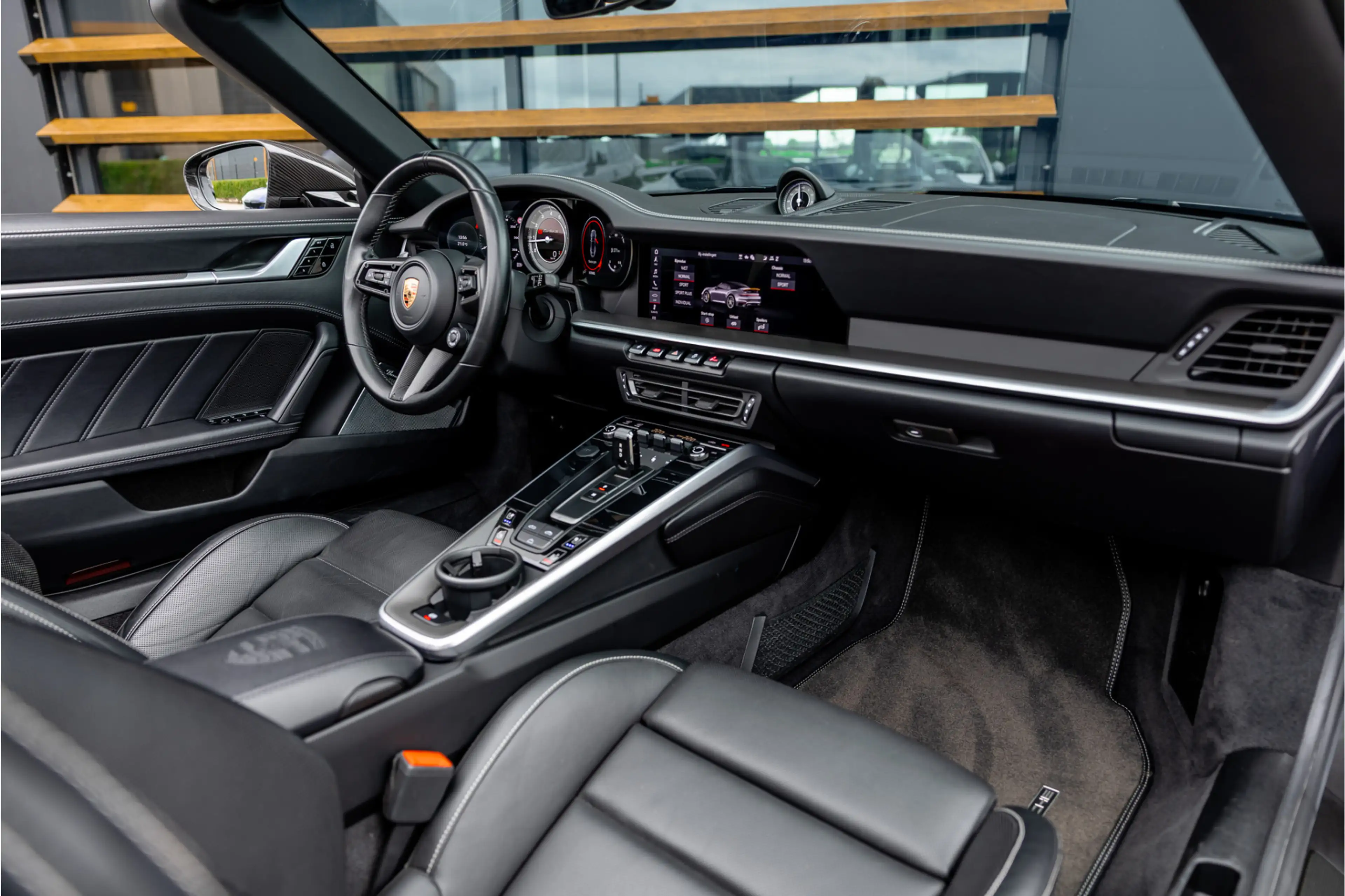 Porsche 992 Cabrio 3.8 Turbo S - Akrapovic | Sport Chrono + | — photo 13