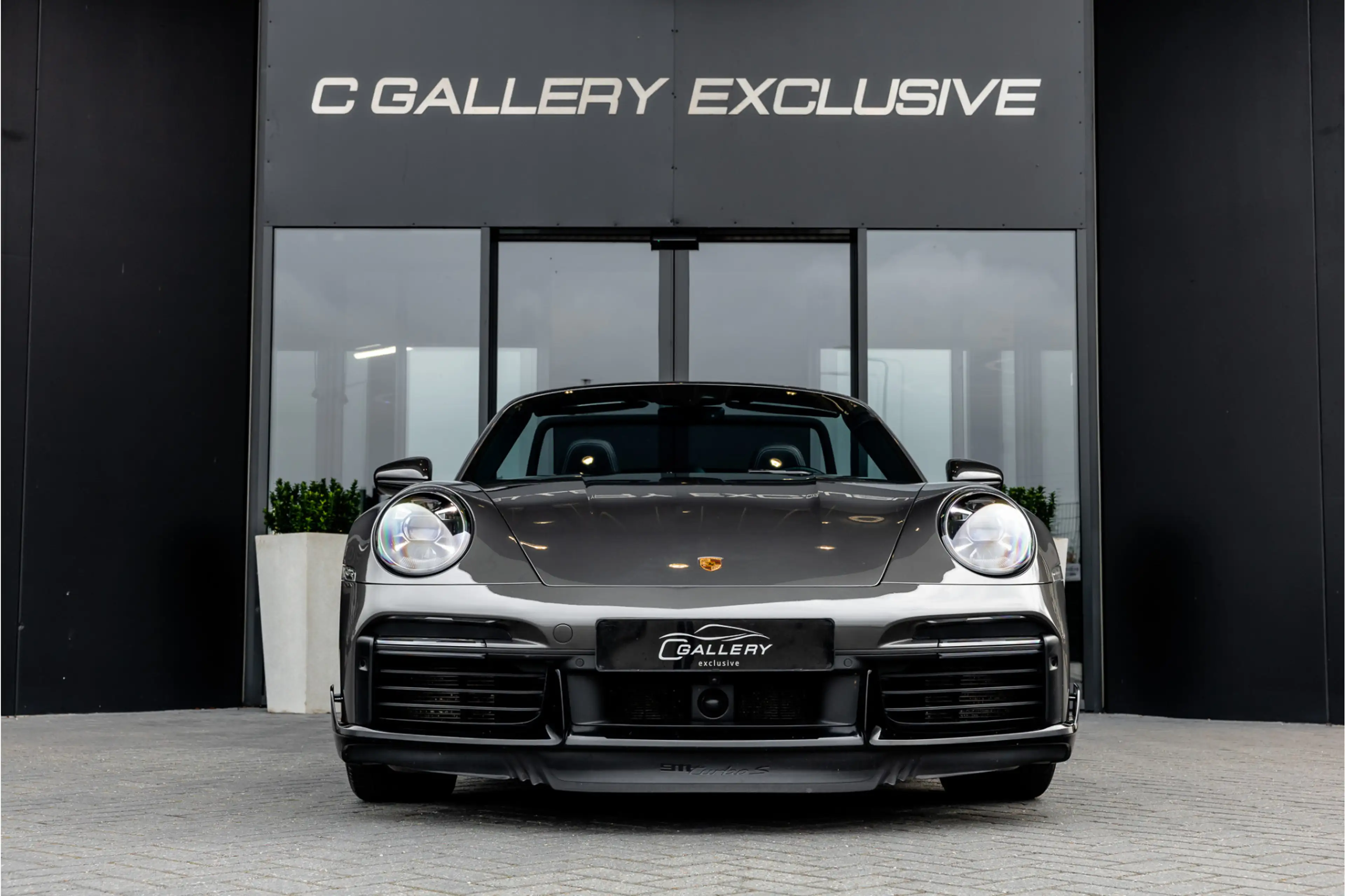 Porsche 992 Cabrio 3.8 Turbo S - Akrapovic | Sport Chrono + | — photo 2