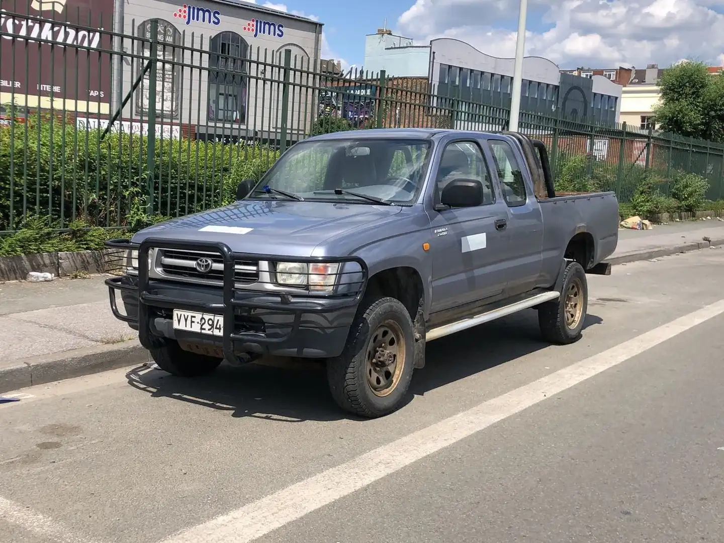 Toyota Hilux 2.4 TD 4WD Gri - 2
