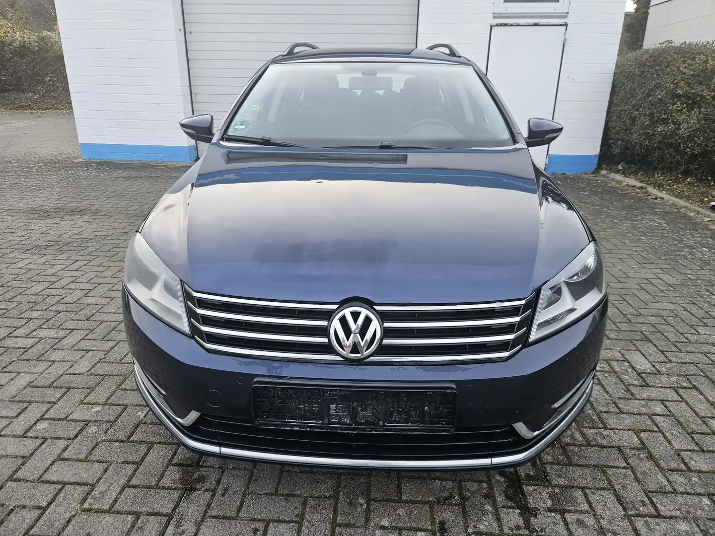 Volkswagen Passat Variant 2.0 TDI Comfortline BlueMotion,Tüv 9-2026,AHK Blau - 2