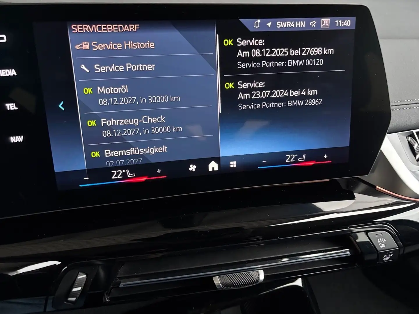 BMW 218 Luxury Line -- ACC/ AHK Schwarz - 2