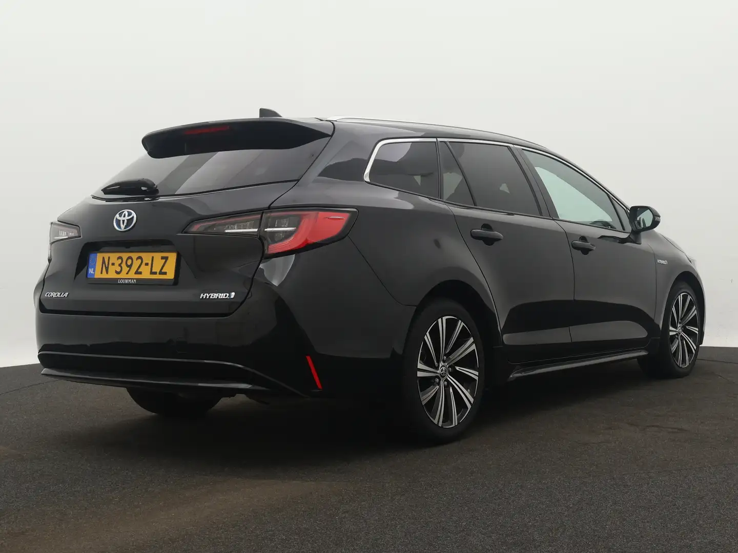 Toyota Corolla Touring Sports 1.8 Hybrid TeamNL | Parkeersensoren Zwart - 2